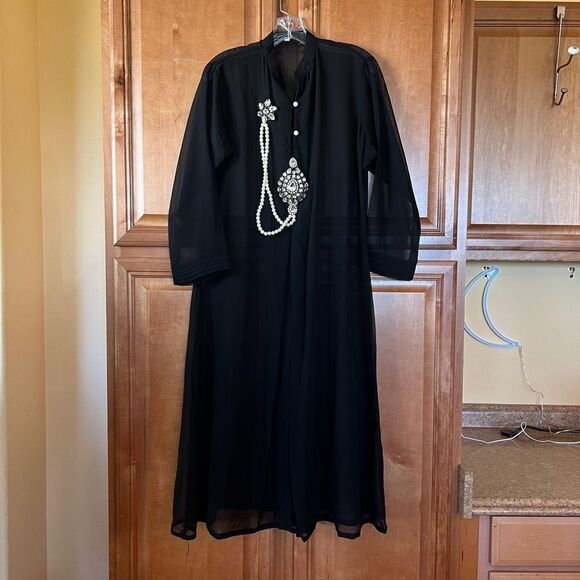 Sheer Unlined Dress with Rhinestone Brooches and Pearls Black Size 46 - Picture 3 of 12